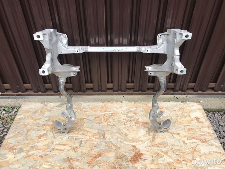 Подрамник передний Audi Q7 Q8 Touareg CR