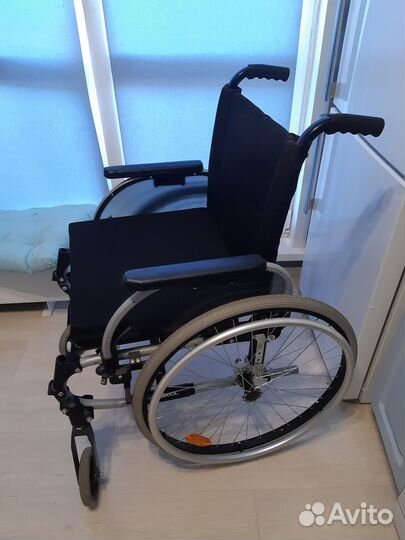 Инвалидная коляска складная бу