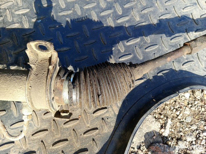 Рейка рулевая на Тойота Карина Е