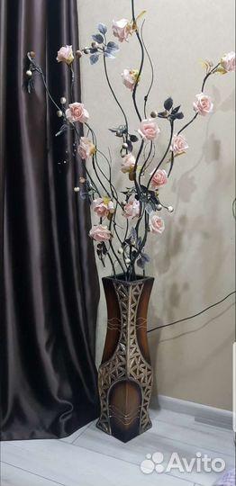Ваза напольная с цветами
