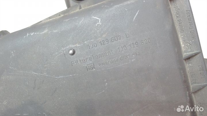 Корпус воздушного фильтра Skoda Octavia Tour, 2000