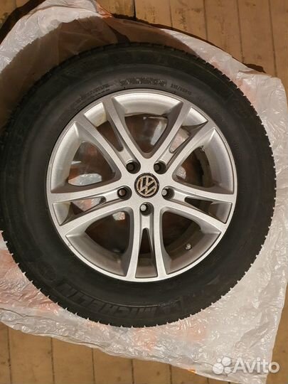 Зимние шины на дисках с датчиками на VW Тигуан