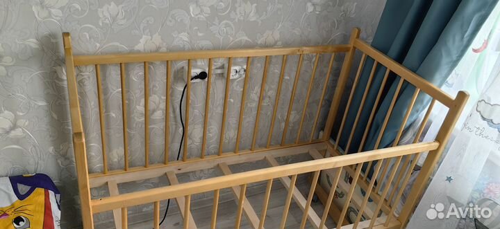 Детская кроватка