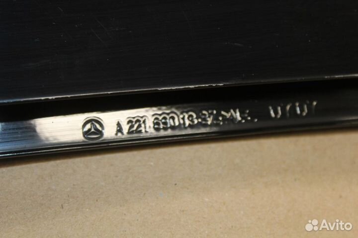 Накладка рамки двери задняя левая Mercedes S-klasse W221 2005-2013