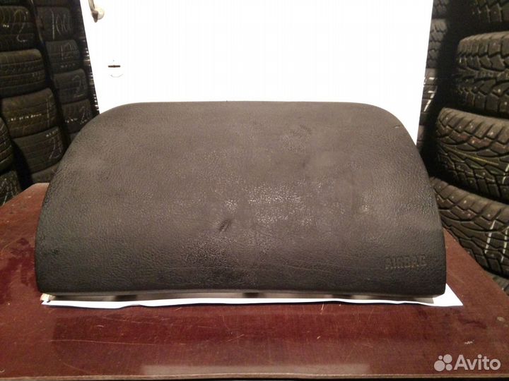 Крышка Аэрбег на торпедо бмв Х5, Е53, 2006г