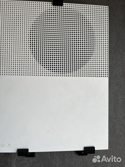 Xbox one s 1tb с подпиской