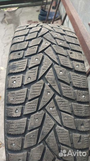 Dunlop Grandtrek Ice 02 215/65 R16