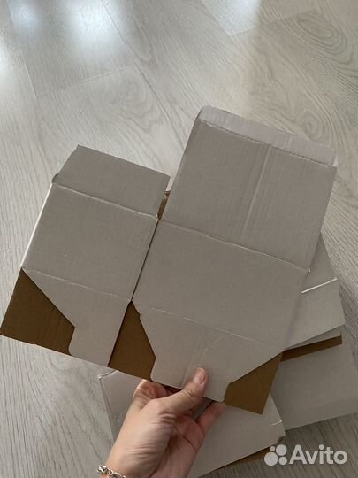 Коробки размера 14на10, высота 7.7