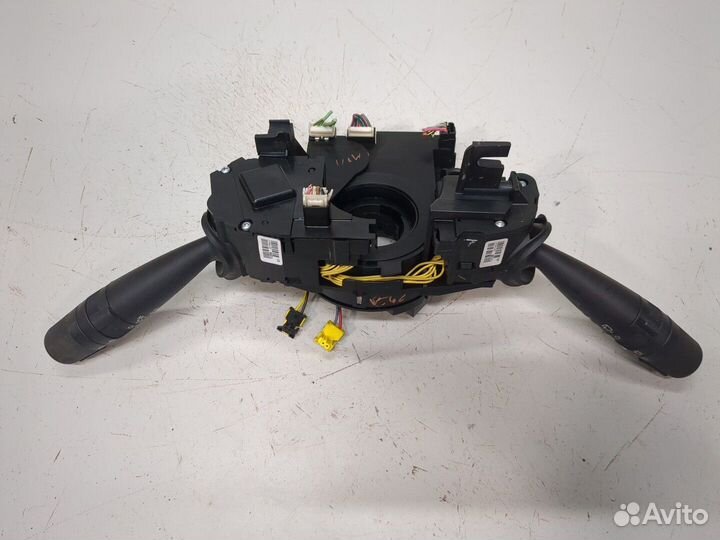 Переключатель поворотов и дворников Jeep Patriot