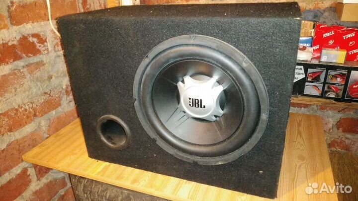 Сабвуфер jbl+ усилитель blaupunt gta 270