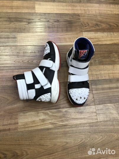 Кроссовки бренд Testoni оригинал италия