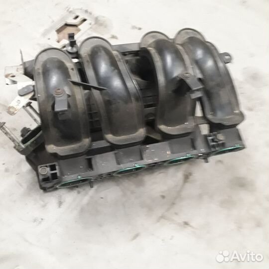 Коллектор впускной Форд Фокус 2 1.6