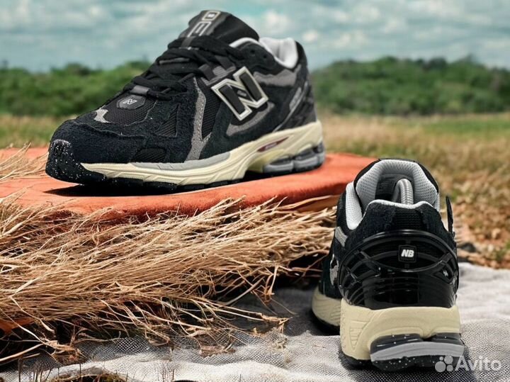 New Balance 1906D