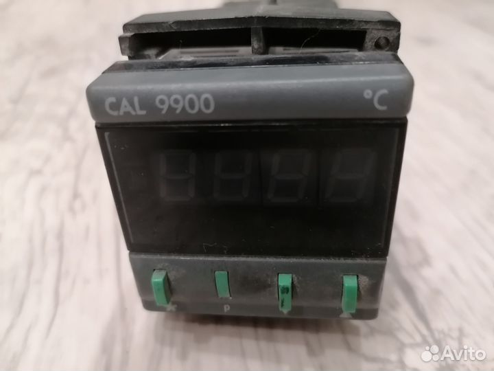 CAL 9900 Регулятор температуры