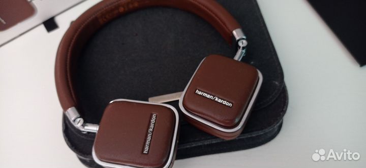 Беспроводные наушники Harman/Kardon Soho Wireless