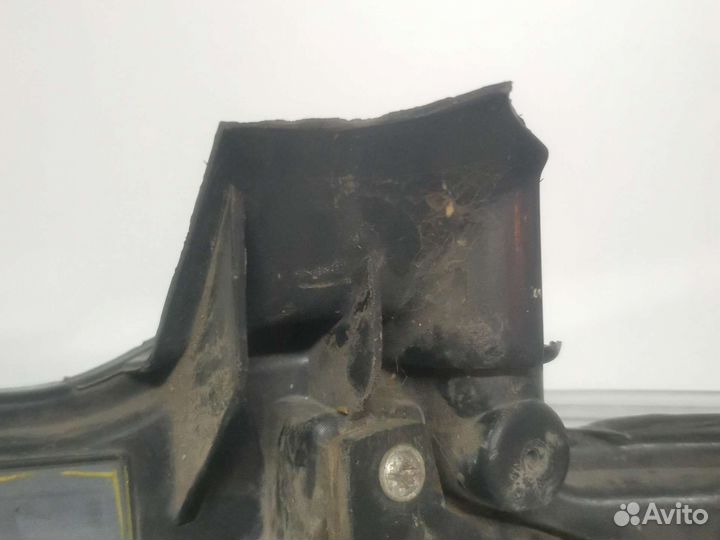 Фара правая Chevrolet Tahoe