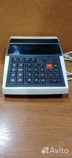 Настольный калькулятор Электроника мк-44