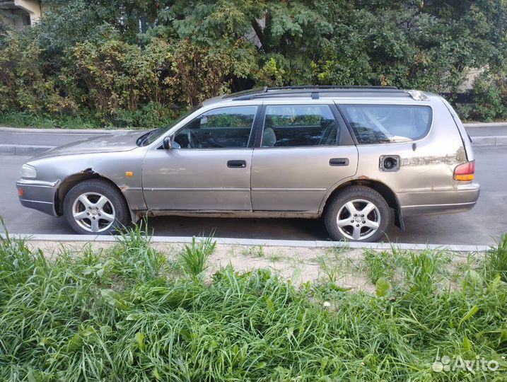 Toyota Camry 2.2 МТ, 1993, 310 000 км