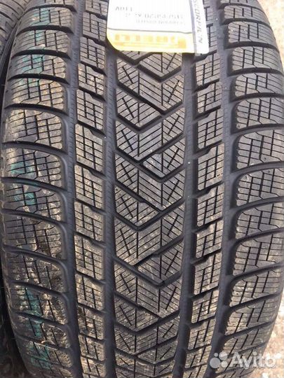 Pirelli Scorpion Winter 285/45 R22 и 325/40 R22