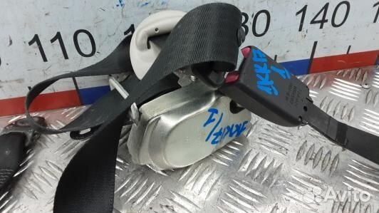 Ремень безопасности с пиропатроном сиденья передне