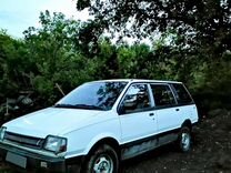 Mitsubishi Space Wagon 1.8 MT, 1987, битый, 150 000 км, с пробегом, цена 50 000 руб.