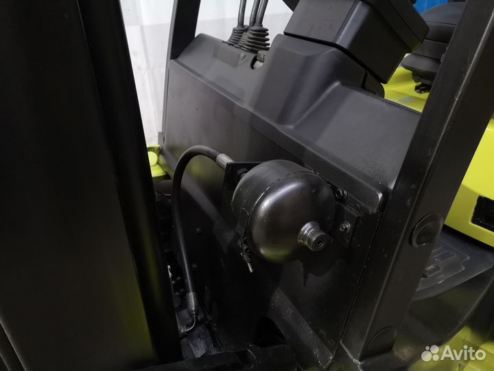 Вилочный погрузчик Clark C30D, 2012