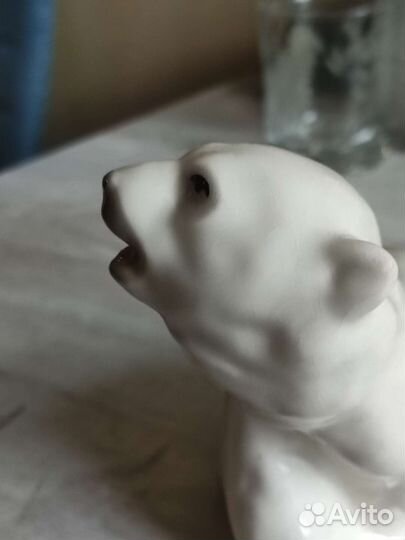 Статуэтка белый медведь вкз