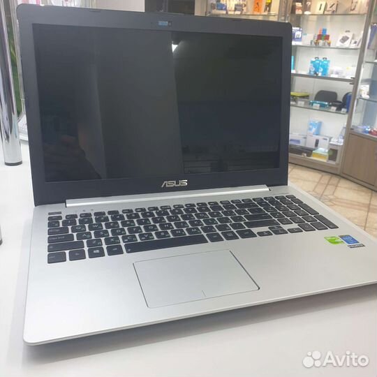 Asus K551L i7-4510U, 8gb опер. пам. GeForce 840M