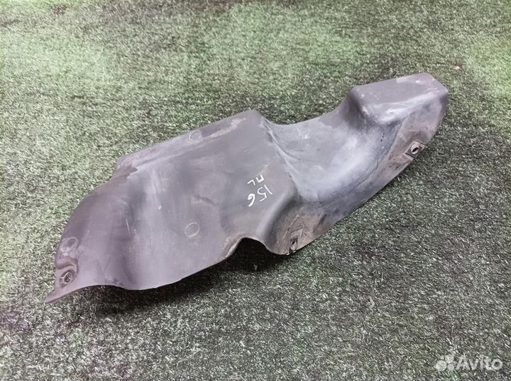 Пыльник двигателя VW Touareg 2002-2010