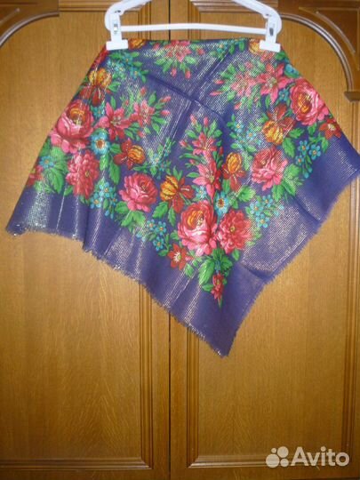 Павловопосадские платки:73х73 и 95х95,СССР, новые