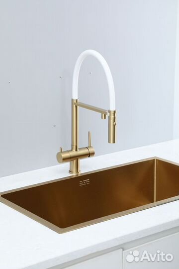 Комплект смесителей на кухню