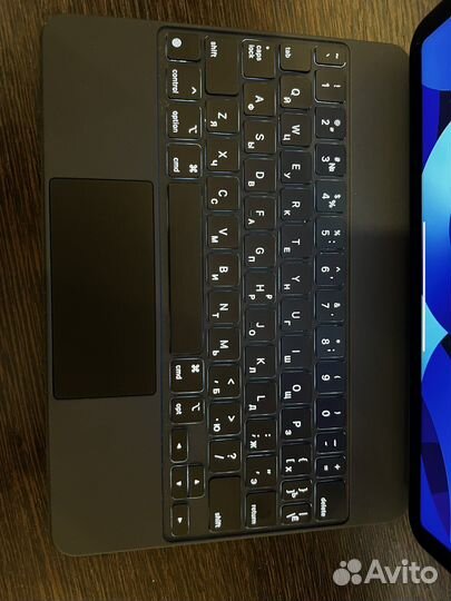 Чехол-клавиатура Apple Magic Keyboard