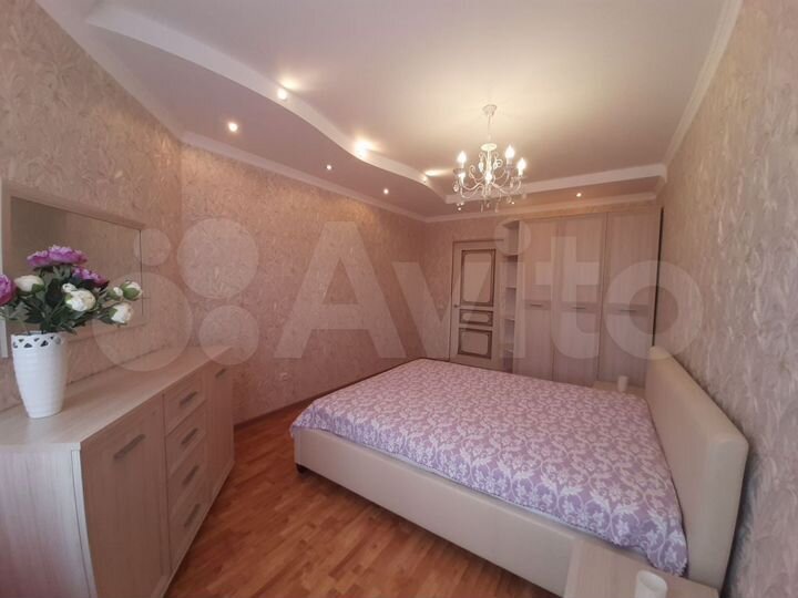 2-к. квартира, 69 м², 8/10 эт.