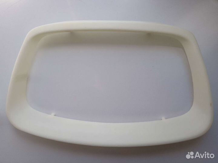 Рамка решетки радиатора Subaru Impreza 