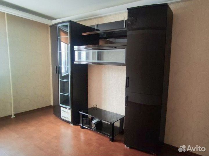 Стенка в гостиную