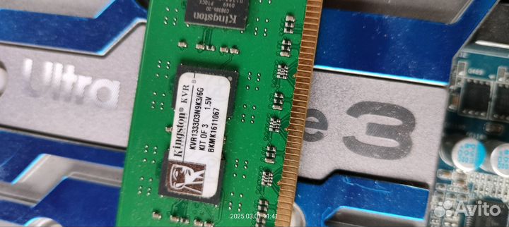 Материнская плата с процессором и памятью