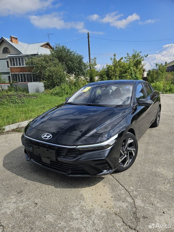 Hyundai Elantra 1.5 CVT, 2024, 70 км