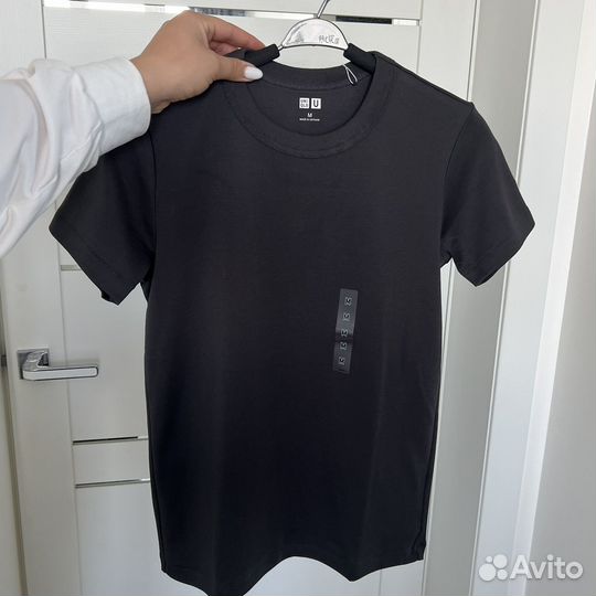 Футболка женская uniqlo U SPB