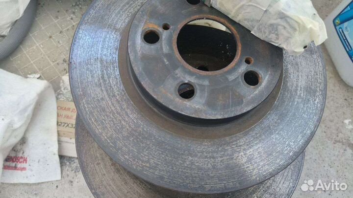 Диски + колодки Toyota Prius 30 оригинал