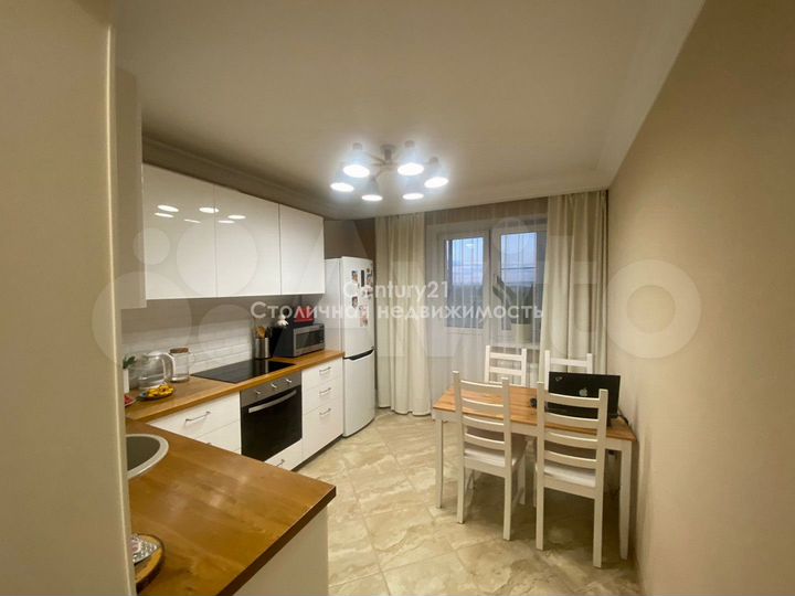 2-к. квартира, 60,7 м², 7/17 эт.