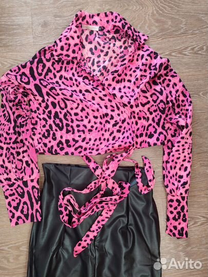 Костюм блузка юбка экокожа