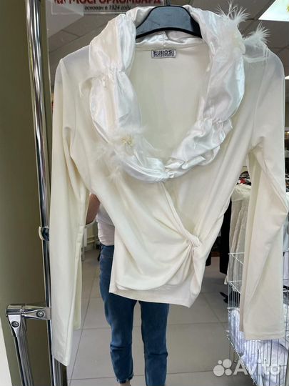 Кофта женская белая