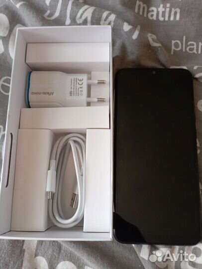 Мобильные телефоны бу редми 9