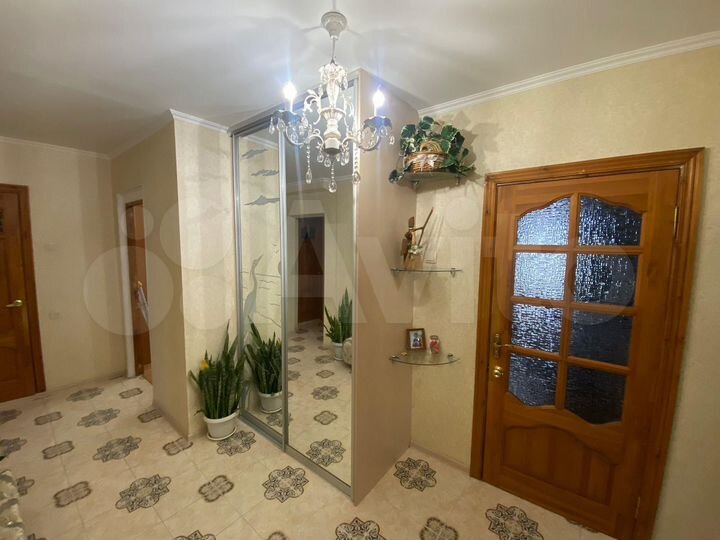 3-к. квартира, 80 м², 11/12 эт.