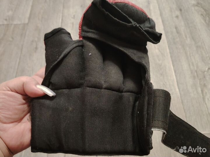 Перчатки для единоборств