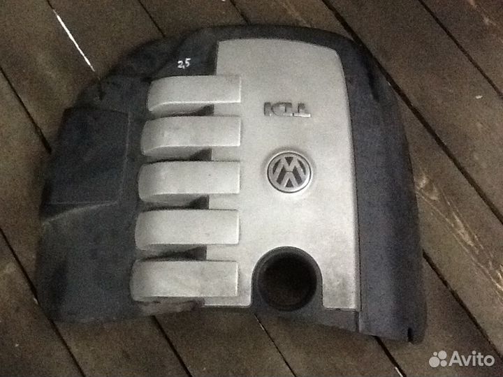 Декоративная крышка двигателя для VW Туарег 2.5