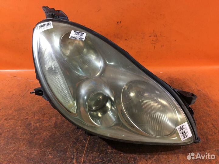 Фара Toyota Soarer UZZ40 (Правое)