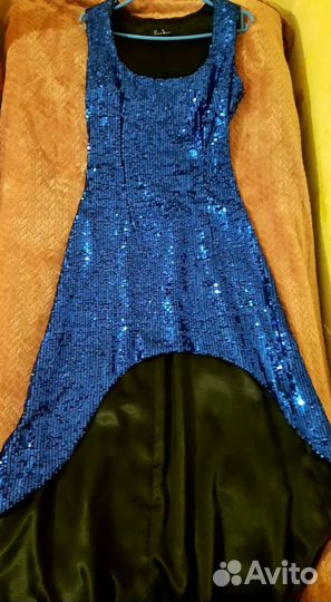 Вечернее платье