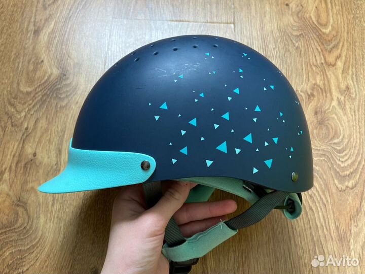 Шлем для конного спорта