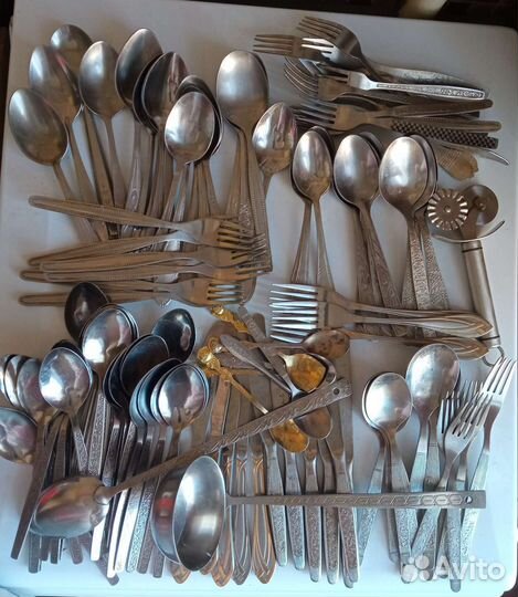 Столовые приборы 150 шт. одним лотом